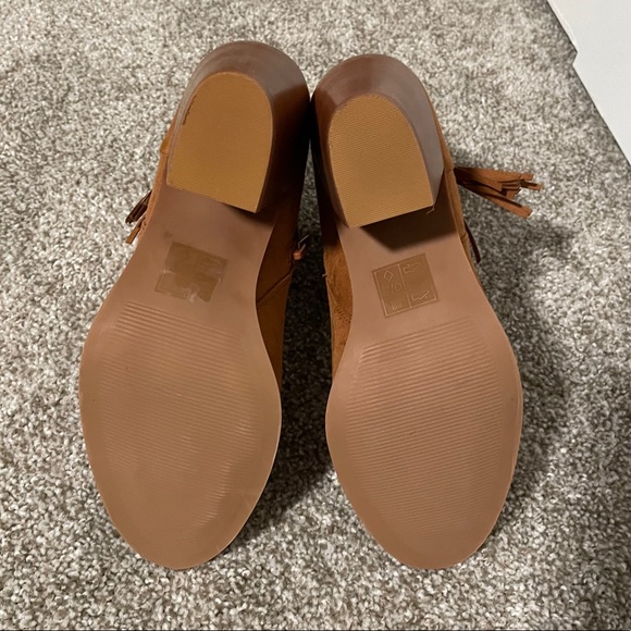 Gorgeous 6 1/2 Cognac Market & Spruce booties - Picture 5 of 7